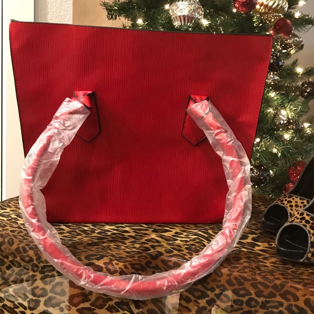 NWOT Large polypropylene red bag